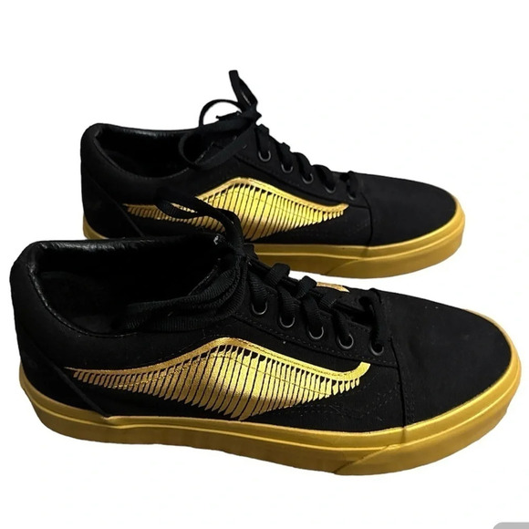 Vans Shoes - Vans Old Skool Harry Potter Golden Snitch sneakers NWOT - Men’s 5.5/ Women’s 7